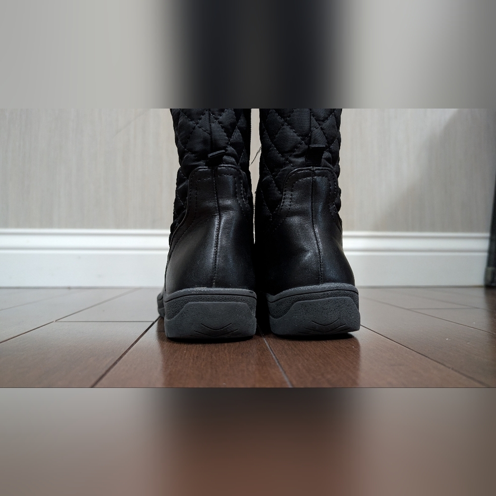 Kids Joe Fresh Insulated Winter Boots - Picture 3 of 8